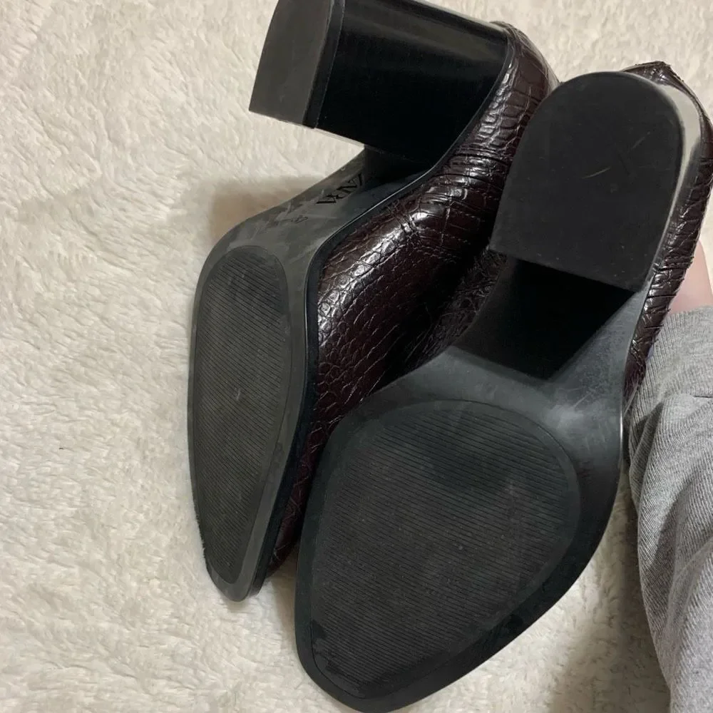 Zara Burgundy Brown Embossed Animal Print Ankle Boots Booties - Picture 5 of 6